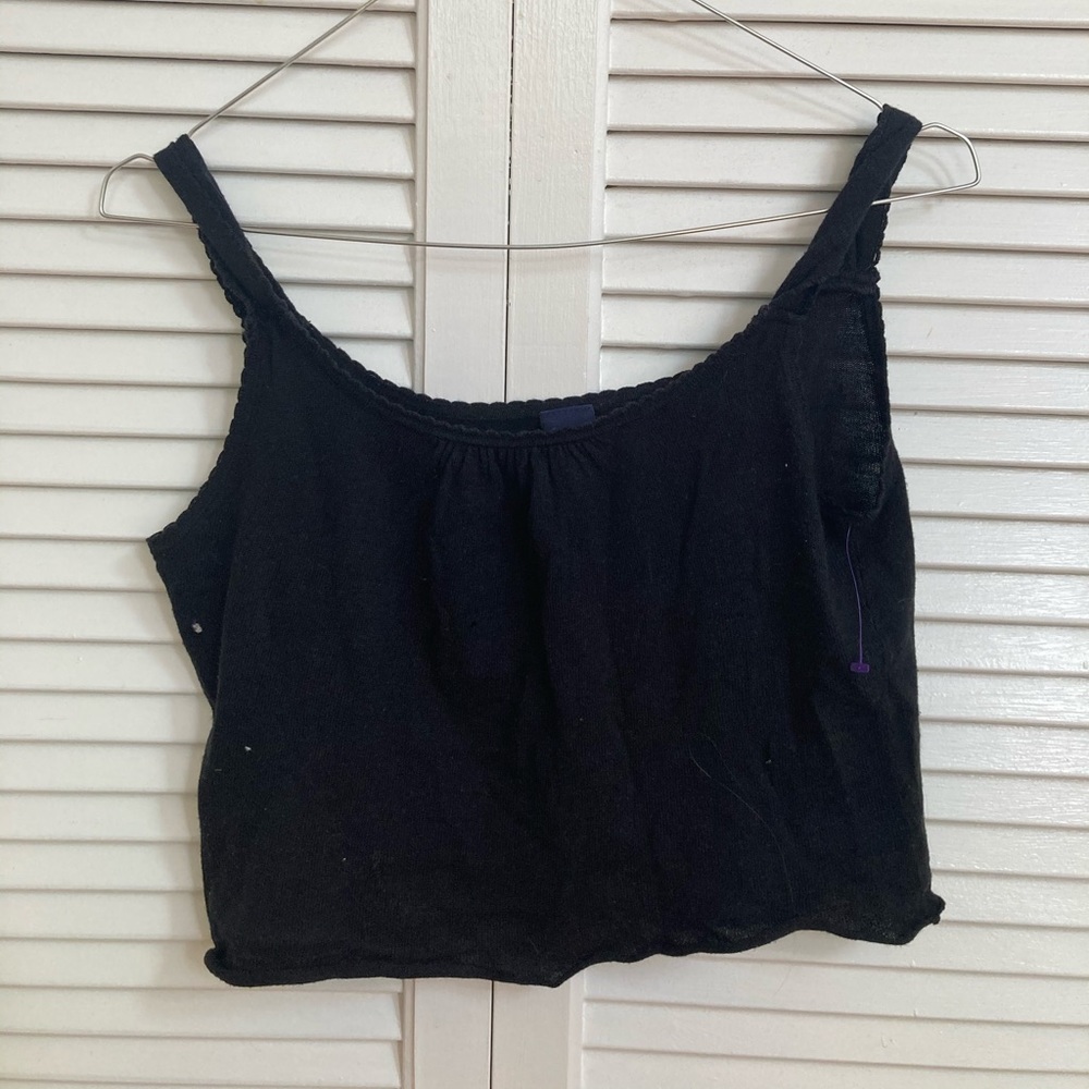 Thrifted black gap tank top